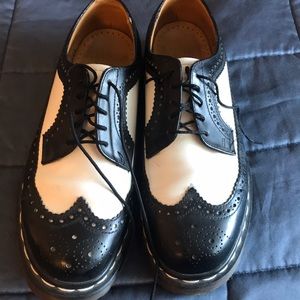 Wing tip Doc Martens